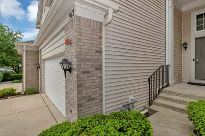 912 Kings Canyon Drive, Streamwood, IL 60107 - Photo 4