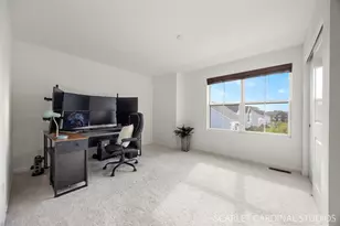 8490 Cornelia Ln, Woodridge, IL 60517 - Photo 20