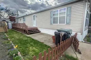 3427 W 117th St, Merrionette Park, IL 60803 - Photo 2