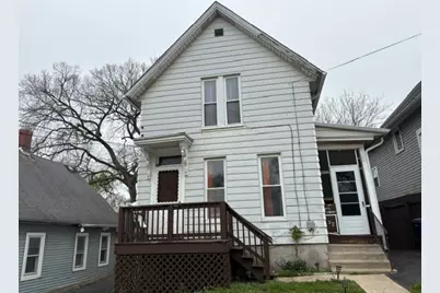32 Daniels Avenue, Elgin, IL 60120 - Photo 1