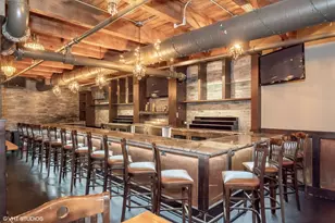 434 W Ontario St, Chicago, IL 60610 - Photo 2
