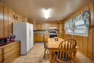 19050 Baker Ave, Country Club Hills, IL 60478 - Photo 8
