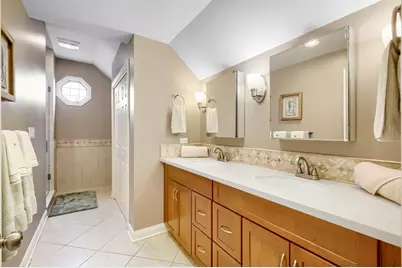 513 N Howard Avenue, Elmhurst, IL 60126 - Photo 18