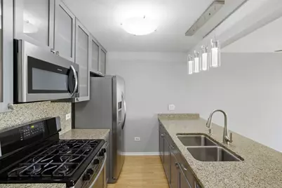 1911 Grove Avenue, Schaumburg, IL 60193 - Photo 6