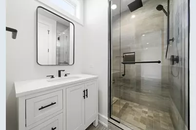 2457 W Byron Street, Chicago, IL 60618 - Photo 26