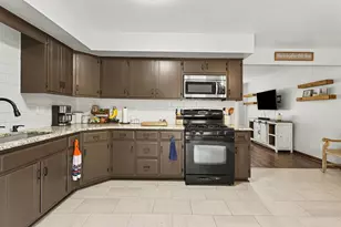 23102 W Marylou Ave, Channahon, IL 60410 - Photo 10