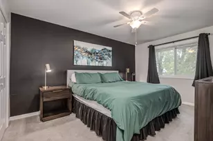 585 Sharon Way, Bolingbrook, IL 60440 - Photo 8