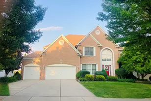523 Mallard Point Dr, North Aurora, IL 60542 - Photo 4
