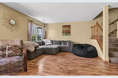 261 Ashbury Lane, Roselle, IL 60172 - Photo 2