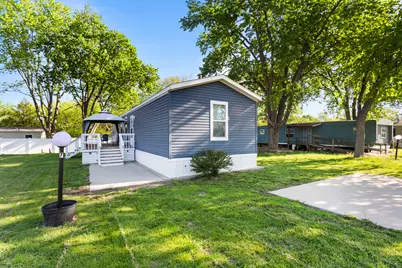 7 Pulaski Street, Mahomet, IL 61853 - Photo 2