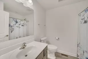 23 Commons Cir, Hawthorn Woods, IL 60047 - Photo 20