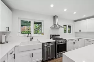 4720 W Albion Ave, Lincolnwood, IL 60712 - Photo 20