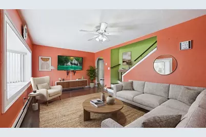 29 N Metropolitan Avenue, Waukegan, IL 60085 - Photo 2