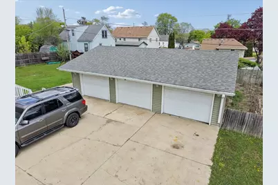 29 N Metropolitan Avenue, Waukegan, IL 60085 - Photo 24