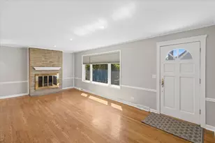 1603 N Evergreen Ave, Arlington Heights, IL 60004 - Photo 4