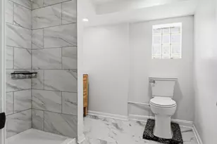 7948 S Colfax Ave, Chicago, IL 60649 - Photo 14