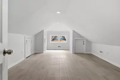 7948 S Colfax Avenue, Chicago, IL 60649 - Photo 10