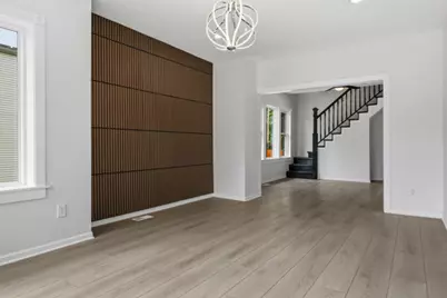 7948 S Colfax Avenue, Chicago, IL 60649 - Photo 4