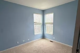 5650 Brentwood Dr, Hoffman Estates, IL 60192 - Photo 10