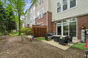 527 Grove Ln, Forest Park, IL 60130 - Photo 30
