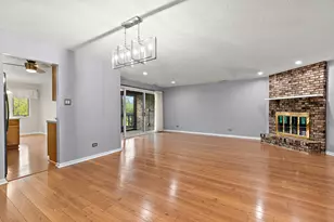 7812 W Golf Dr, Palos Heights, IL 60463 - Photo 6