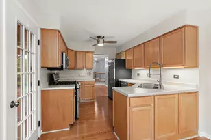 7812 W Golf Dr, Palos Heights, IL 60463 - Photo 8