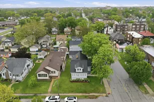 2 Elizabeth St, Calumet City, IL 60409 - Photo 2