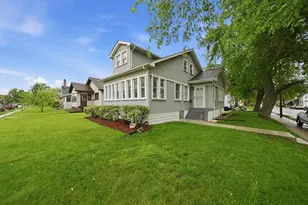 2 Elizabeth St, Calumet City, IL 60409 - Photo 1