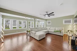 2 Elizabeth St, Calumet City, IL 60409 - Photo 4