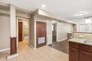 323 Memorial Dr, Calumet City, IL 60409 - Photo 8