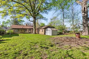 210 E 1st St, Streator, IL 61364 - Photo 20