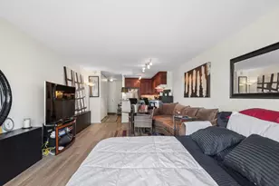 2020 N Lincoln Park W, Chicago, IL 60614 - Photo 12
