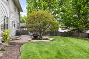 900 Dearborn Cir, Carol Stream, IL 60188 - Photo 22