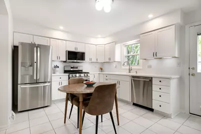 900 Dearborn Circle, Carol Stream, IL 60188 - Photo 6