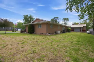 208 Water St, Kansas, IL 61933 - Photo 42