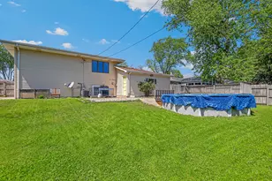16813 Oconto Ave, Tinley Park, IL 60477 - Photo 14