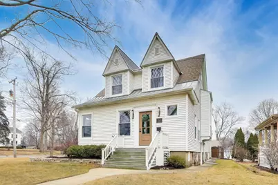 520 S Wheaton Avenue, Wheaton, IL 60187 - Photo 2