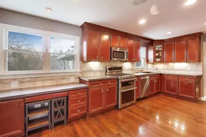 520 S Wheaton Avenue, Wheaton, IL 60187 - Photo 18