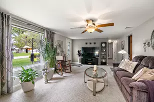 2 Jan Ave, Kankakee, IL 60901 - Photo 4