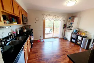 3535 Treaty Ln, Hoffman Estates, IL 60192 - Photo 4