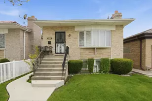 4818 N Sayre Ave, Chicago, IL 60656 - Photo 1