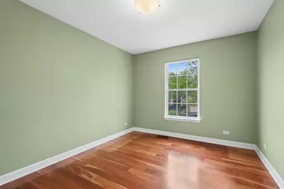 9012 Buckingham Park Drive, Des Plaines, IL 60016 - Photo 16