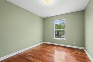 9012 Buckingham Park Dr, Des Plaines, IL 60016 - Photo 16