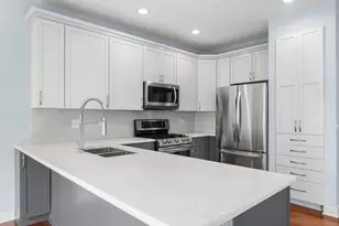 9012 Buckingham Park Dr, Des Plaines, IL 60016 - Photo 6