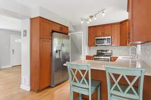 0N717 Knollwood Dr, Wheaton, IL 60187 - Photo 10