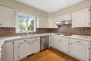 544 S Prairie St, Cary, IL 60013 - Photo 16
