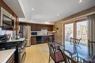 251 Hawthorne Dr, Bloomingdale, IL 60108 - Photo 6