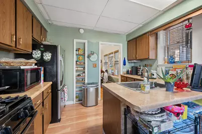 7918 Karlov Avenue, Skokie, IL 60076 - Photo 6