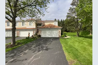 832 Coronado Court #832, Elgin, IL 60123 - Photo 2
