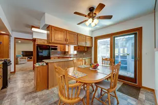 0S885 Spring Green Way, Batavia, IL 60510 - Photo 4